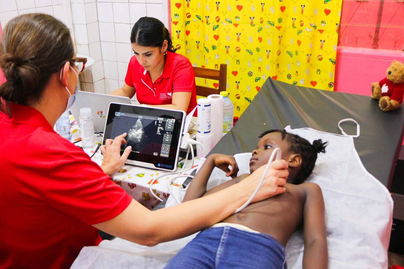 mecenat-chirurgie-cardiaque-mission-humanitaire-cameroun-yaounde-3.jpeg