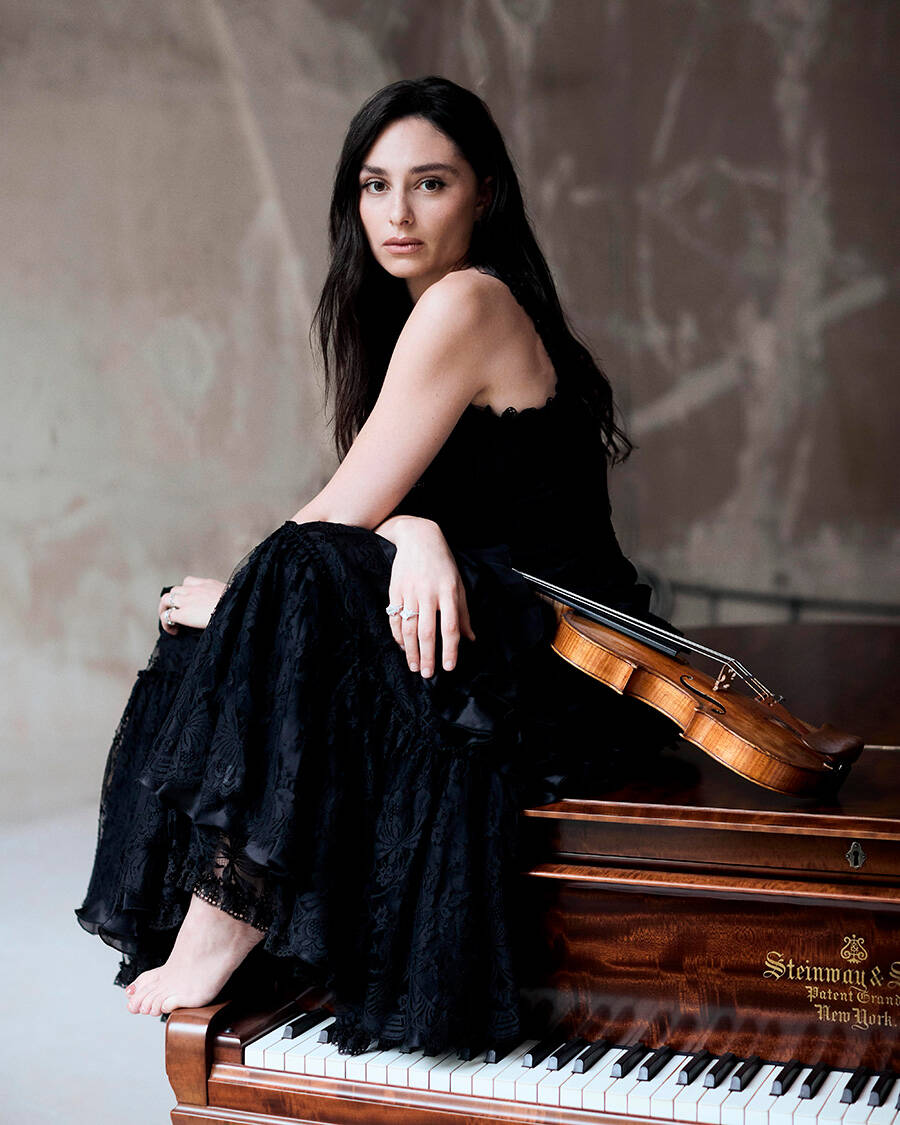 Esther Abrami